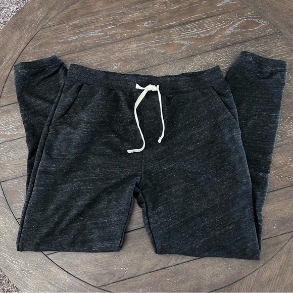 Flint and Tinder Joggers Sweatpants in Heathered Black | Size Medium | USA Made - Picture 1 of 7